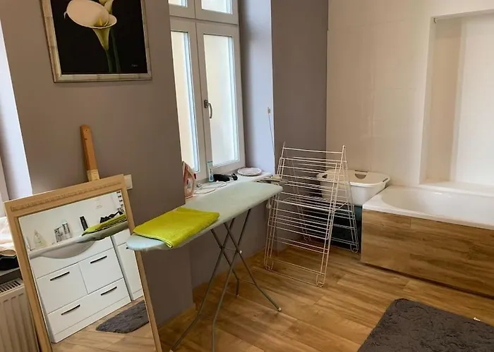 3 Bedroom Lux Center *